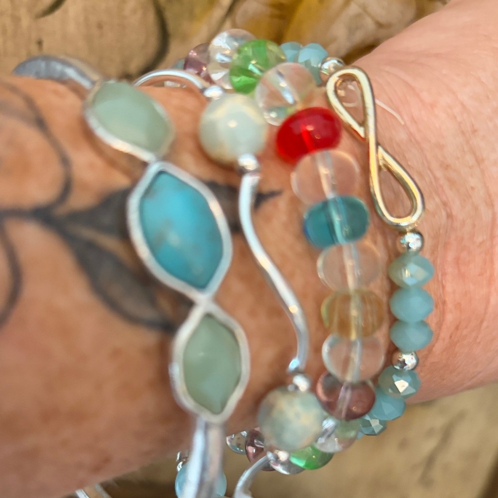 Bracelet Bundle Blowout Colorful Beaded Bracelet Set 4 - Picture 4 of 7